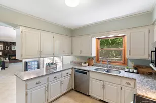 5855 Arthur St NE, Fridley, MN 55432 - Photo 8