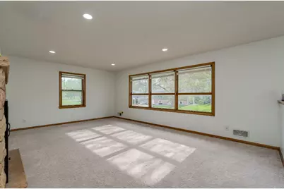110 S Belmont Drive, Mankato, MN 56001 - Photo 4