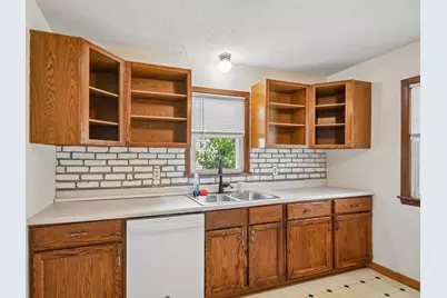 5324 Emerson Avenue N, Brooklyn Center, MN 55430 - Photo 2