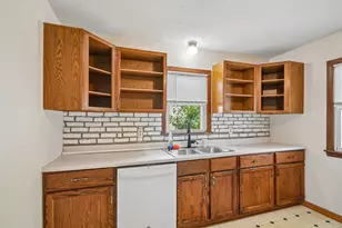 5324 Emerson Ave N, Brooklyn Center, MN 55430 - Photo 2
