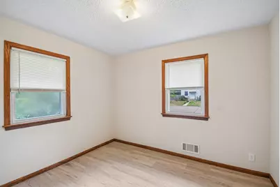 5324 Emerson Avenue N, Brooklyn Center, MN 55430 - Photo 10
