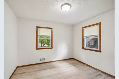 5324 Emerson Avenue N, Brooklyn Center, MN 55430 - Photo 12