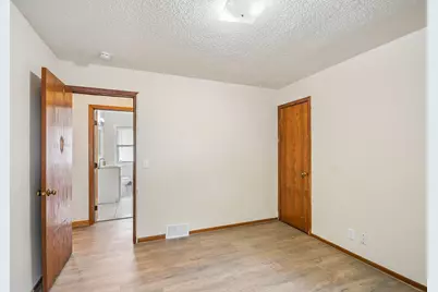 5324 Emerson Avenue N, Brooklyn Center, MN 55430 - Photo 14