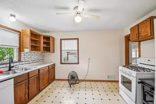 5324 Emerson Ave N, Brooklyn Center, MN 55430 - Photo 6