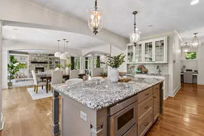 6671 Amberwood Lane, Chanhassen, MN 55317 - Photo 18