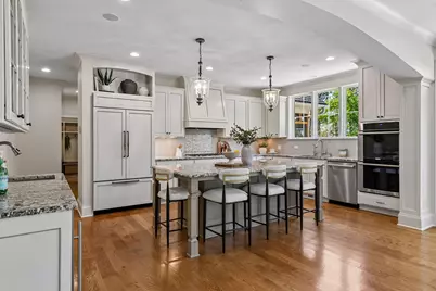 6671 Amberwood Lane, Chanhassen, MN 55317 - Photo 14