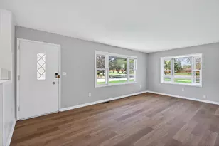 6842 Drew Ave N, Brooklyn Center, MN 55429 - Photo 4