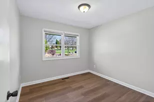 6842 Drew Ave N, Brooklyn Center, MN 55429 - Photo 16
