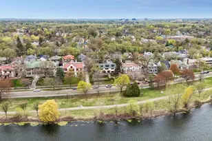 2204 W Lake of the Isles Pkwy, Minneapolis, MN 55405 - Photo 52