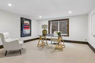 2204 W Lake of the Isles Pkwy, Minneapolis, MN 55405 - Photo 42