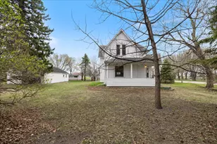 106 E Park Ave, Buffalo Lake, MN 55332 - Photo 4