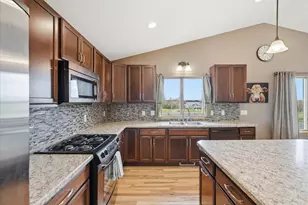 1629 83rd St, New Richmond, WI 54017 - Photo 8