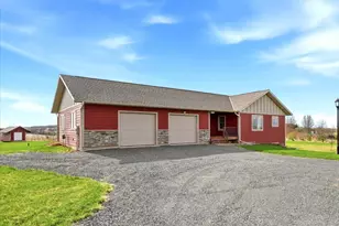 1629 83rd St, New Richmond, WI 54017 - Photo 2