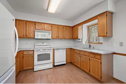 8639 Prestwick Lane N, Brooklyn Park, MN 55443 - Photo 8