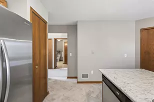 7664 Ojibway Park Draw, Woodbury, MN 55125 - Photo 20