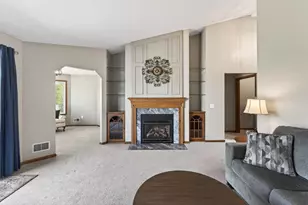 7664 Ojibway Park Draw, Woodbury, MN 55125 - Photo 8