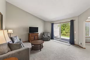 7664 Ojibway Park Draw, Woodbury, MN 55125 - Photo 10