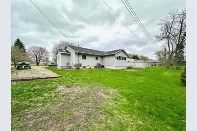 227 2nd Avenue N, Emmons, MN 56029 - Photo 4