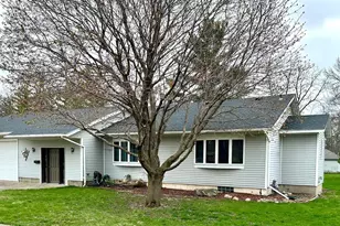 227 2nd Ave N, Emmons, MN 56029 - Photo 2