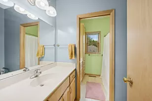 118 S Shannon Dr, Shakopee, MN 55379 - Photo 30