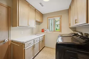 118 S Shannon Dr, Shakopee, MN 55379 - Photo 56