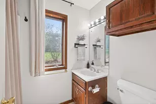 6109 27th St N, Oakdale, MN 55128 - Photo 8