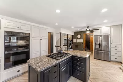 60 Deer Hills Court, North Oaks, MN 55127 - Photo 12