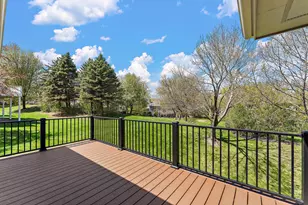 8914 Hilloway Rd, Eden Prairie, MN 55347 - Photo 14