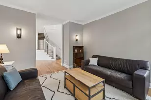 25695 Maple View Ct, Shorewood, MN 55331 - Photo 10
