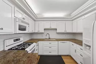 1805 Eagle Ridge Dr, Mendota Heights, MN 55118 - Photo 12