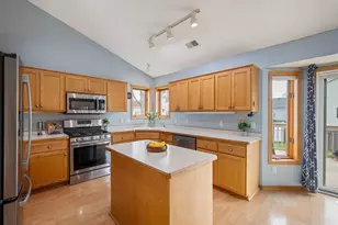 10956 Fox Hollow Circle N, Champlin, MN 55316 - Photo 4