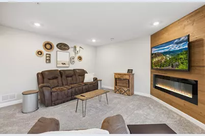 8025 150th Place NW, Anoka, MN 55303 - Photo 2