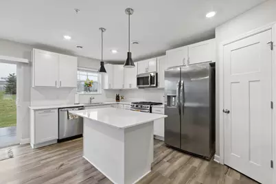 8025 150th Place NW, Anoka, MN 55303 - Photo 8
