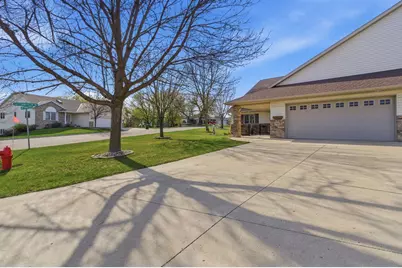 1600 Lower Trentwood Circle NE, Willmar, MN 56201 - Photo 4