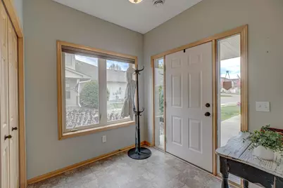 16807 Edinburg Way, Lakeville, MN 55024 - Photo 4