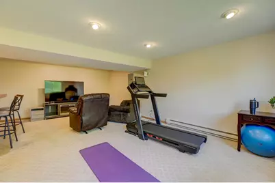 6878 Upper 28th Street N, Oakdale, MN 55128 - Photo 14