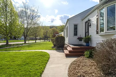524 S 2nd Street, La Crescent, MN 55947 - Photo 22