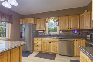 115 Lake Ave E, Winsted, MN 55395 - Photo 10