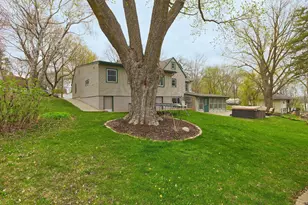 115 Lake Ave E, Winsted, MN 55395 - Photo 68