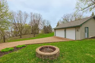 115 Lake Ave E, Winsted, MN 55395 - Photo 72