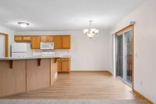 249 Pleasant Ln, Chaska, MN 55318 - Photo 6
