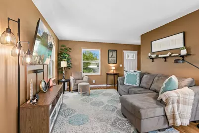 912 Woody Lane NW, Coon Rapids, MN 55448 - Photo 6