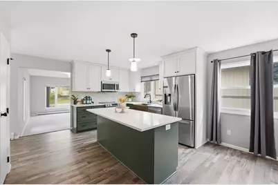 1611 10th Avenue SE, Saint Cloud, MN 56304 - Photo 2