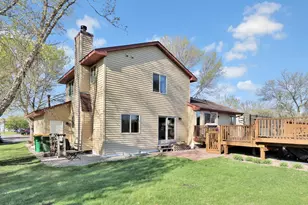 9161 N Kentucky Ave N, Brooklyn Park, MN 55445 - Photo 14