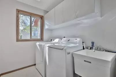 9161 N Kentucky Avenue N, Brooklyn Park, MN 55445 - Photo 40