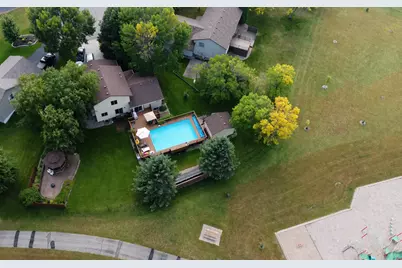 9161 N Kentucky Avenue N, Brooklyn Park, MN 55445 - Photo 4