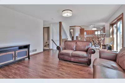 9161 N Kentucky Avenue N, Brooklyn Park, MN 55445 - Photo 36