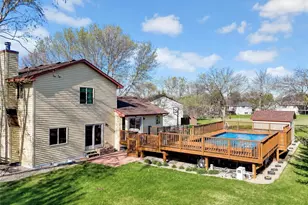 9161 N Kentucky Ave N, Brooklyn Park, MN 55445 - Photo 16