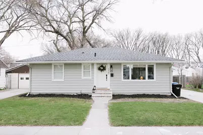 330 21st Avenue N, Fargo, ND 58102 - Photo 1