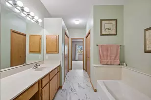 14713 Courtyard Cir, Burnsville, MN 55306 - Photo 22